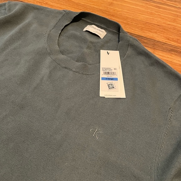 Calvin Klein Other - NWT Calvin Klein crewneck